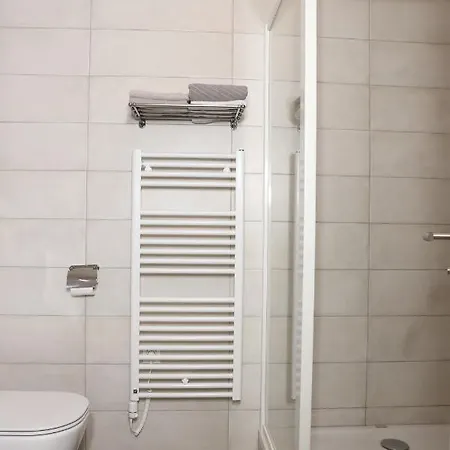 Ambassador Apartman *