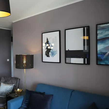 アパート Ambassador ザダル